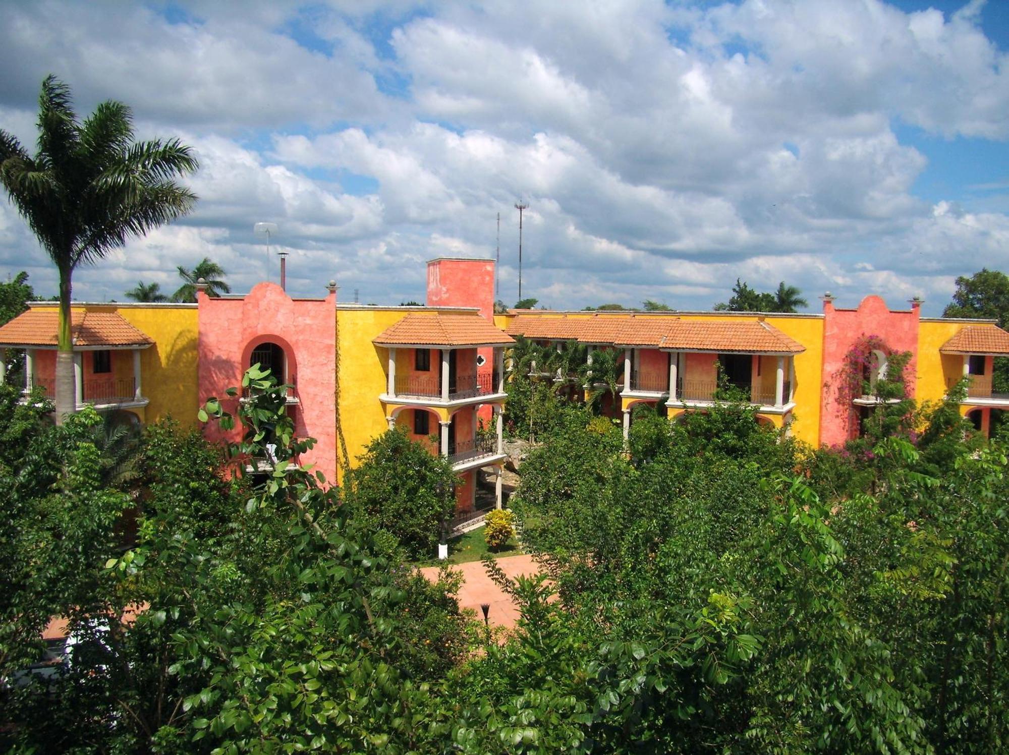 Ecotel Quinta Regia Valladolid  Bagian luar foto
